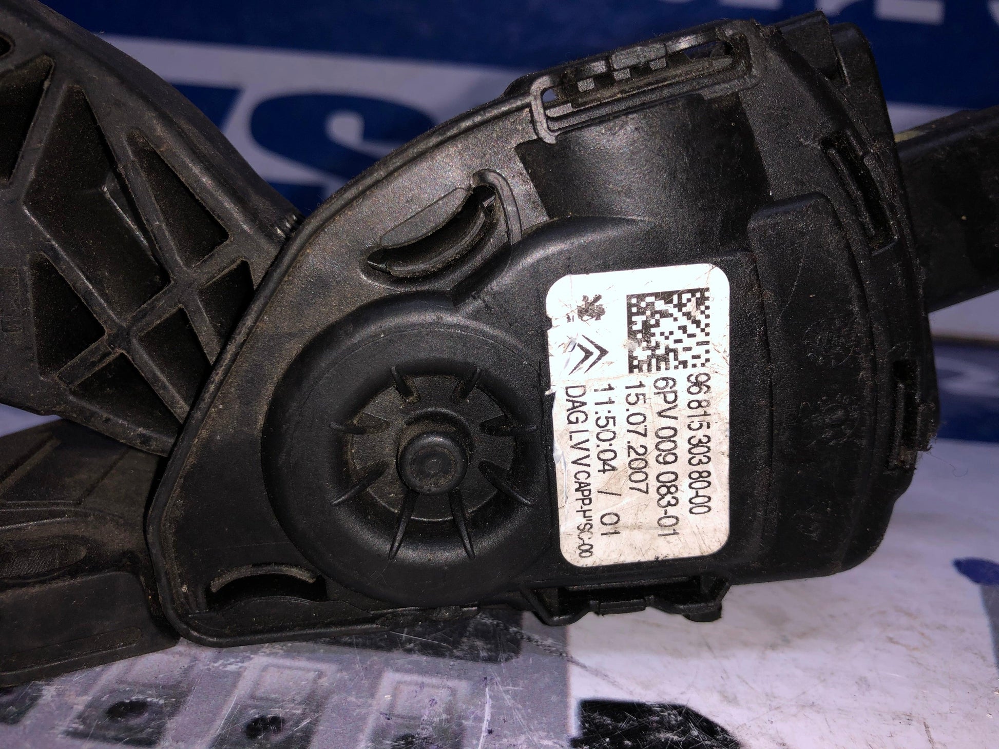 Pedal de aceleración Peugeot 307 308 Citroen c2 2001 2013 ( 9681530380 ) - Grupo Revisa 