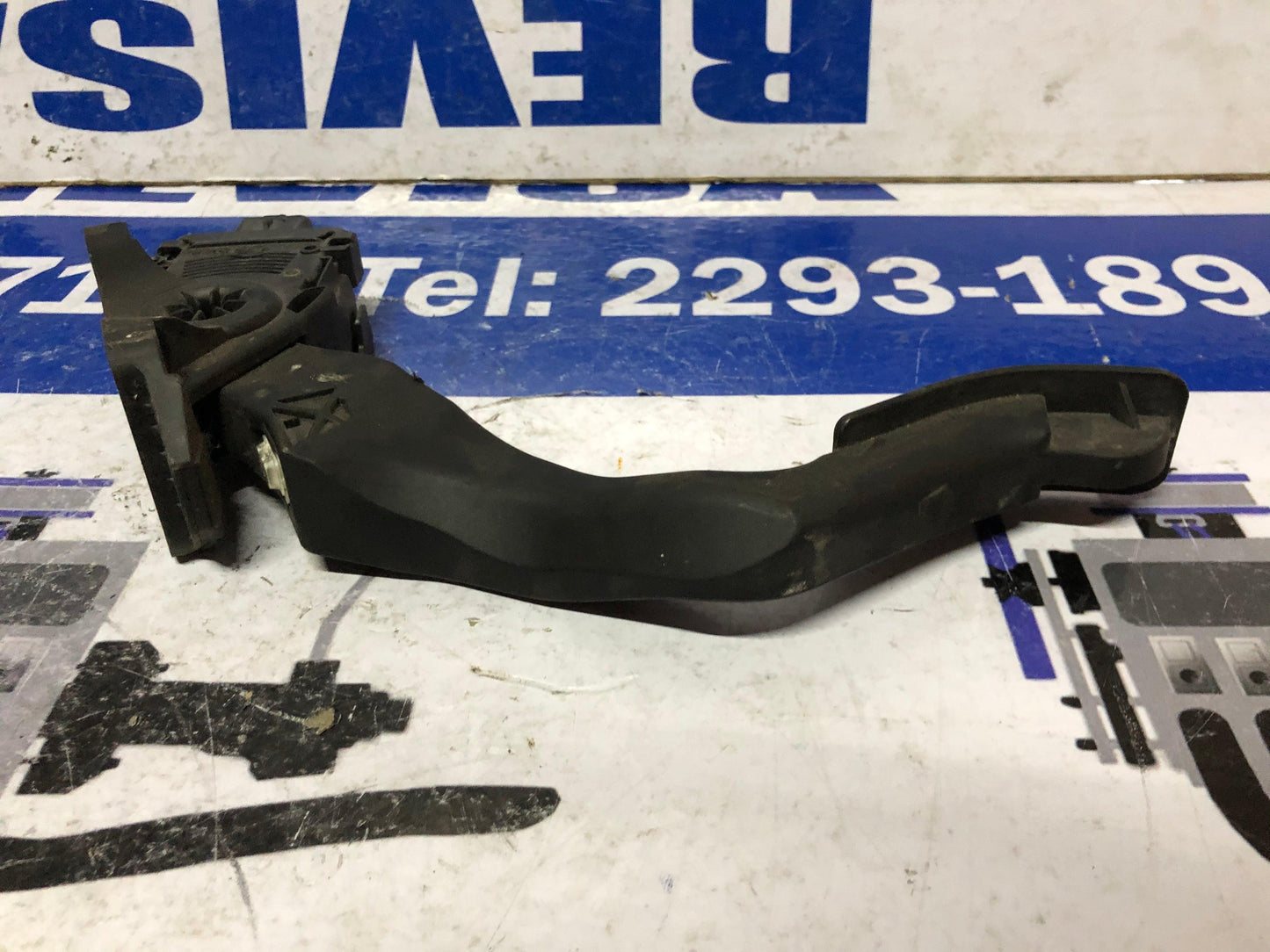 Pedal de aceleración Peugeot 308 2007 2013 ( 96 81 5303 80 00 ) - Grupo Revisa 