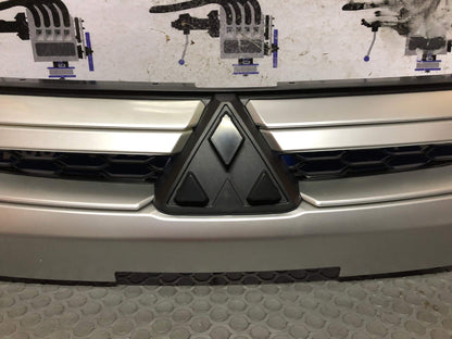 Persiana frontal superior Mitsubishi l200 2019 2022 (7450B291HA) - Grupo Revisa 