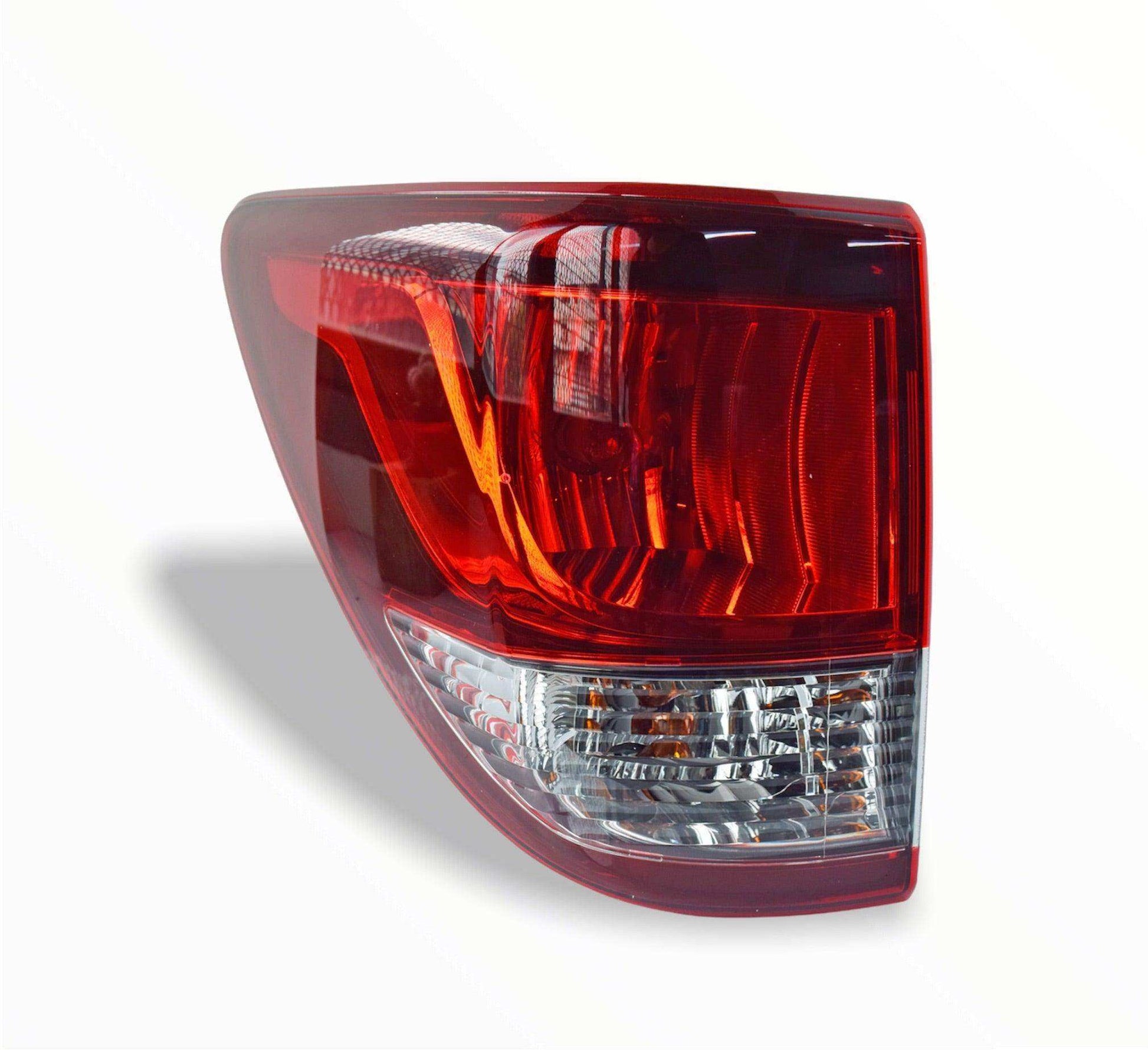 Stop derecho izquierdo Mazda bt50 pro 2012 2021 - Grupo Revisa 